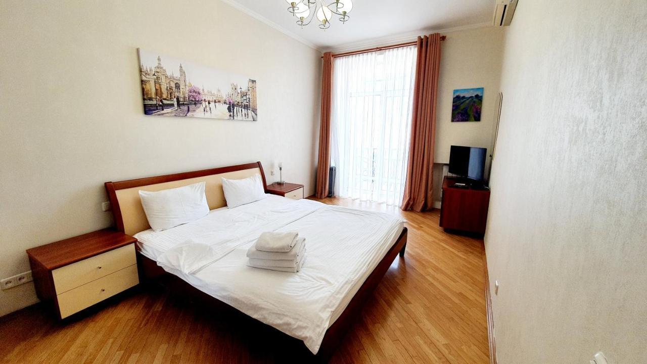 Real Home Apartments In Kiev Center Exteriér fotografie